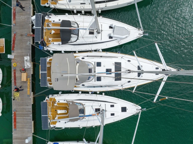 Zeilboot te huur in Biograd na Moru voor de beste prijs