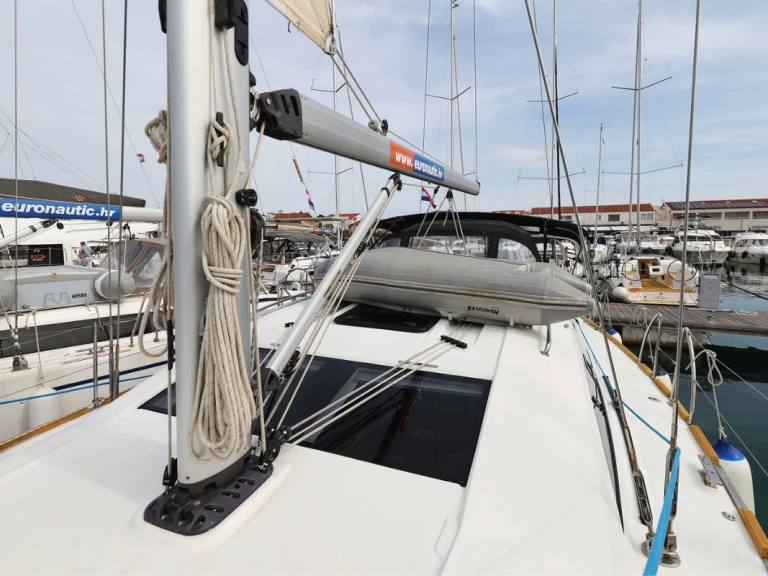 Elan Impression 45.1 te huur van particulier of professional in Biograd na Moru