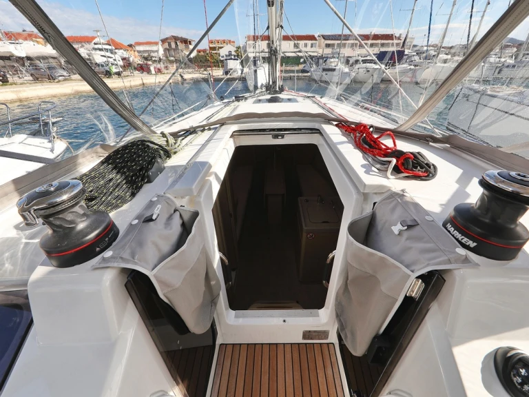 Zeilboot te huur in Biograd na Moru voor de beste prijs