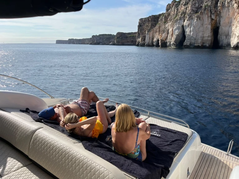 Bootverhuur Mahón goedkoop Princess V58