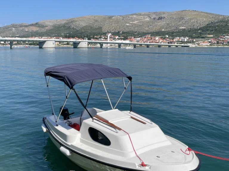 Verhuur Motorboot Adria met vaarbewijs