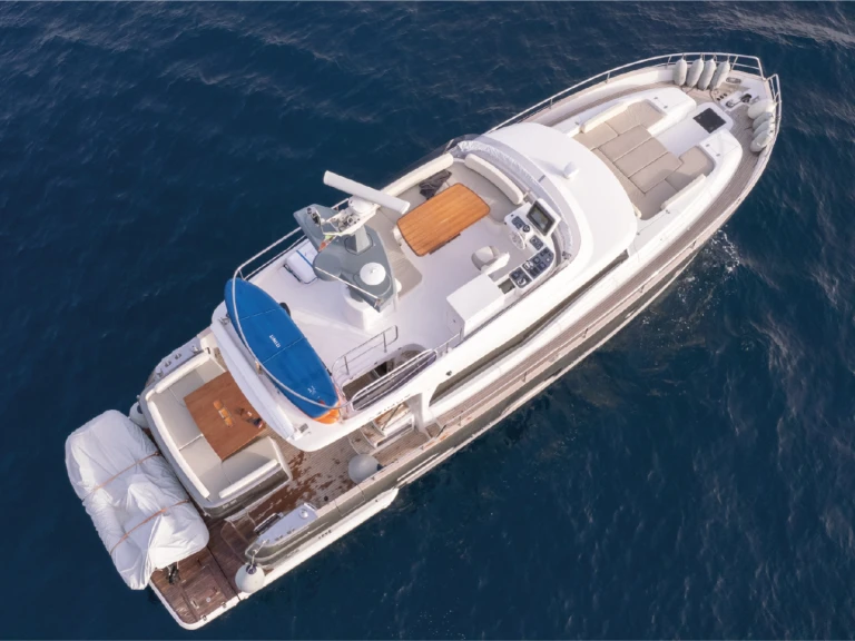 Huur een Azimut Azimut Magellano 53 in Napels
