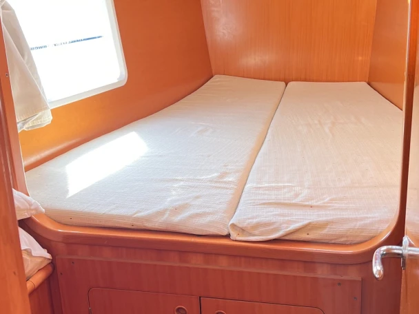 Verhuur Catamaran Lagoon met vaarbewijs
