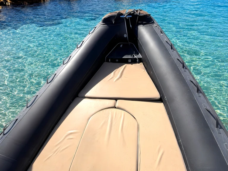 Jachthuur in Saint-Cyr-sur-Mer - gomini semi rigide 7,85 open via SamBoat