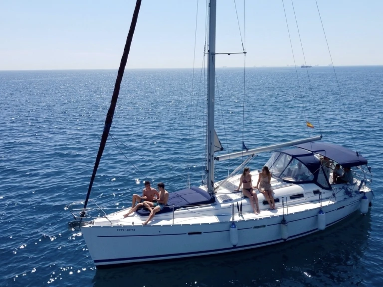 Huur een Bénéteau Oceanis 393 Clipper in Barcelona