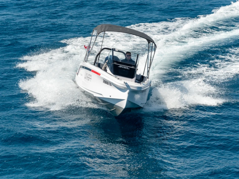 Huur een Axopar 22 Spyder in Trogir