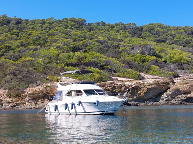 Huur Motorboot met of zonder schipper Jeanneau in Vieux Port de Cannes