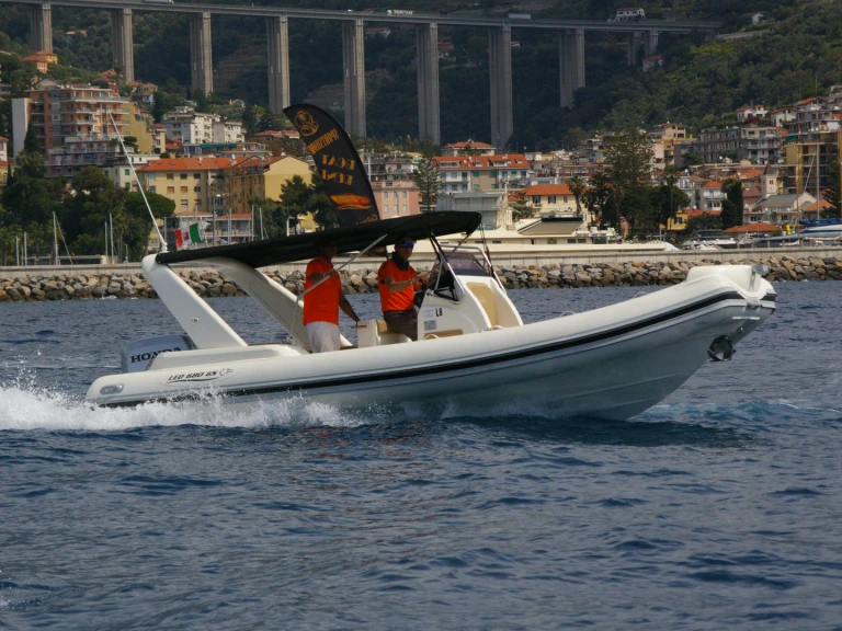 Nautica Led Nautica Led 680 te huur van particulier of professional in Sanremo