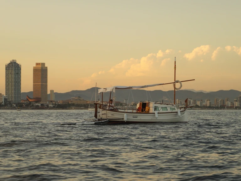 Motorboot te huur in Port Olímpic of Barcelona voor de beste prijs