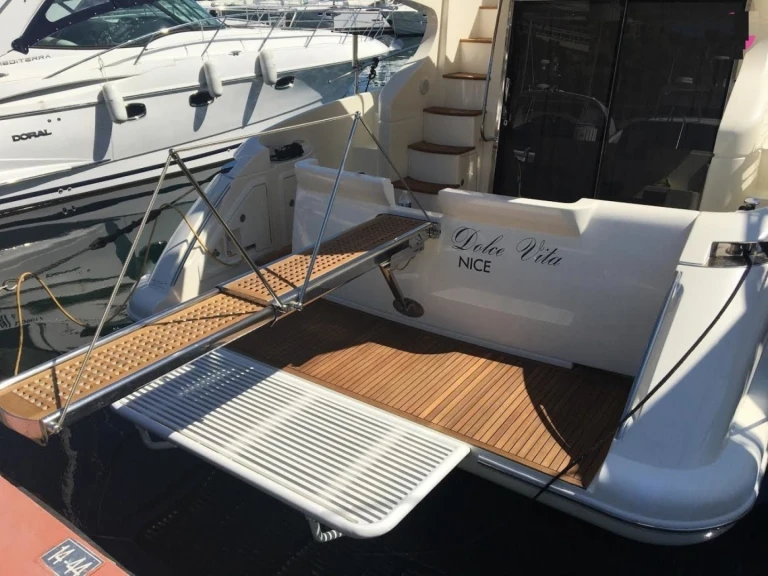 Verhuur Motorboot in Mandelieu-la-Napoule - Azimut Azimut 43 Fly