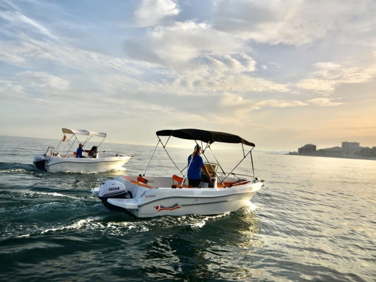 Huur een voraz 500 in Puerto Banús