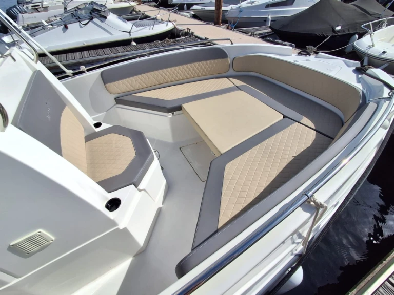 Huur een Nireus CL 620 in Sanguinet