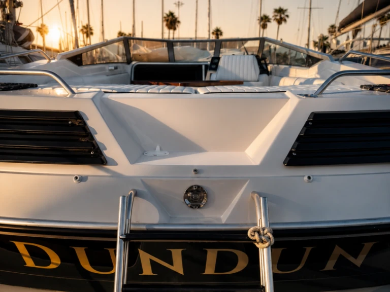 Bootverhuur Sunseeker Monterey 27 in Port Olímpic of Barcelona via SamBoat