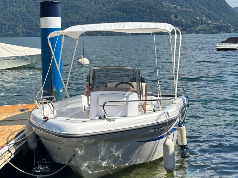 Motorboot te huur in Ghiffa voor de beste prijs