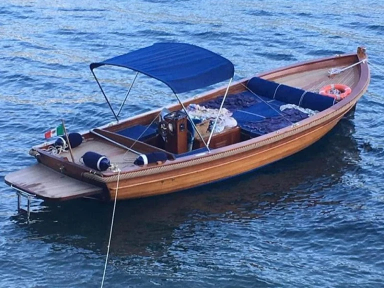 Motorboot te huur in Ghiffa voor de beste prijs