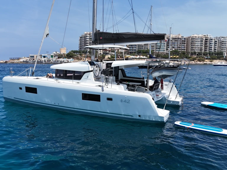 Lagoon Lagoon 42 te huur van particulier of professional in Gżira