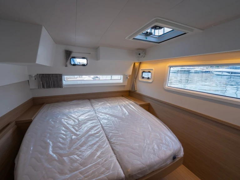 Verhuur Catamaran Lagoon met vaarbewijs