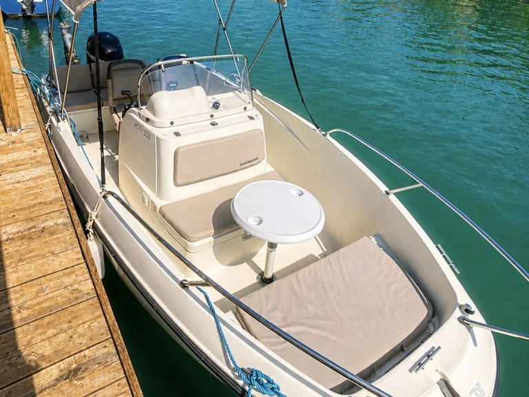 Verhuur Motorboot in Port-Camargue - Quicksilver Activ 555 Open Edition Smart