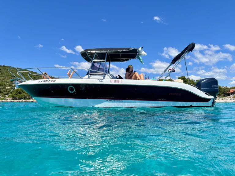 Motorboot te huur in Trogir voor de beste prijs