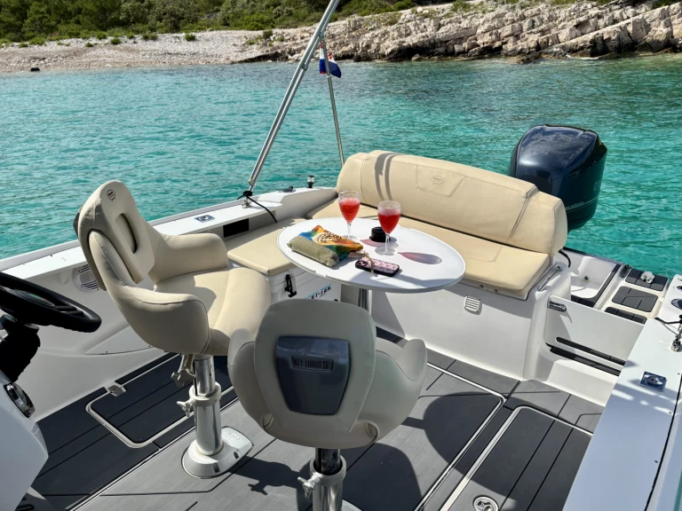 Jachthuur in Trogir - Sessa Marine Sessa Marine Key Largo 20 via SamBoat