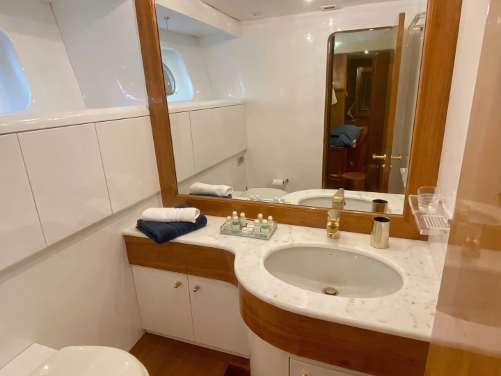Bootverhuur Falcon 82S in Cannes via SamBoat