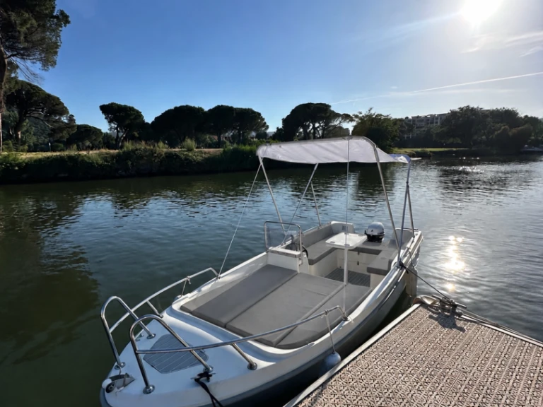 Bootverhuur Selva Selva T 4.8 in Mandelieu-la-Napoule via SamBoat