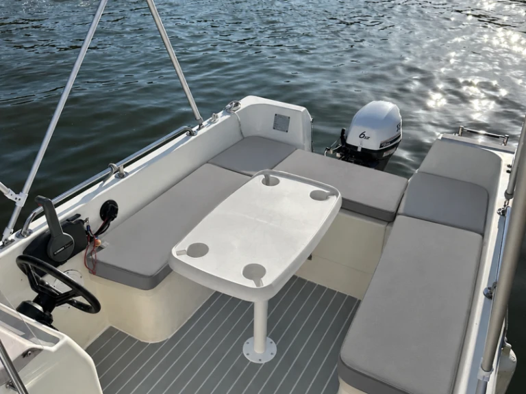 Verhuur Motorboot Selva met vaarbewijs