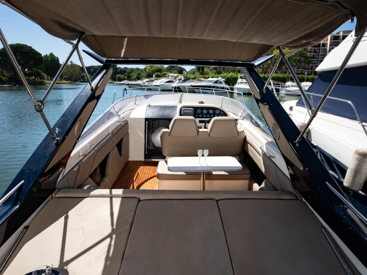 Huur een Sunseeker Tomahawk 37 in Cannes
