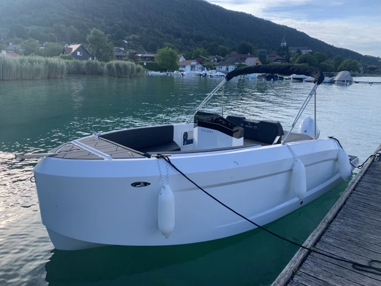Bootverhuur Annecy goedkoop V620