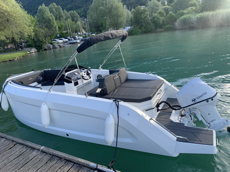 Verhuur Motorboot in Annecy - Valory V620