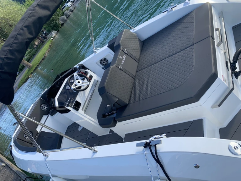 Bootverhuur Valory V620 in Annecy via SamBoat