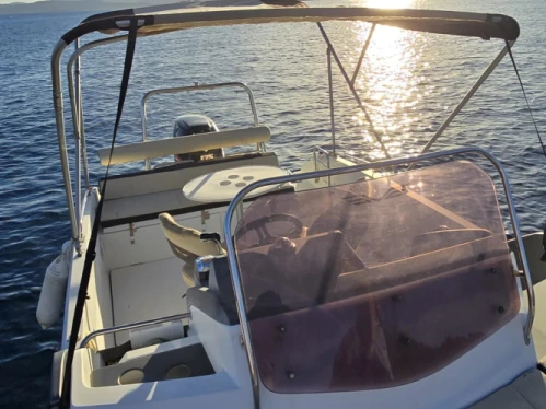 Verhuur Motorboot in Saint-Raphaël - Bénéteau Flyer 6
