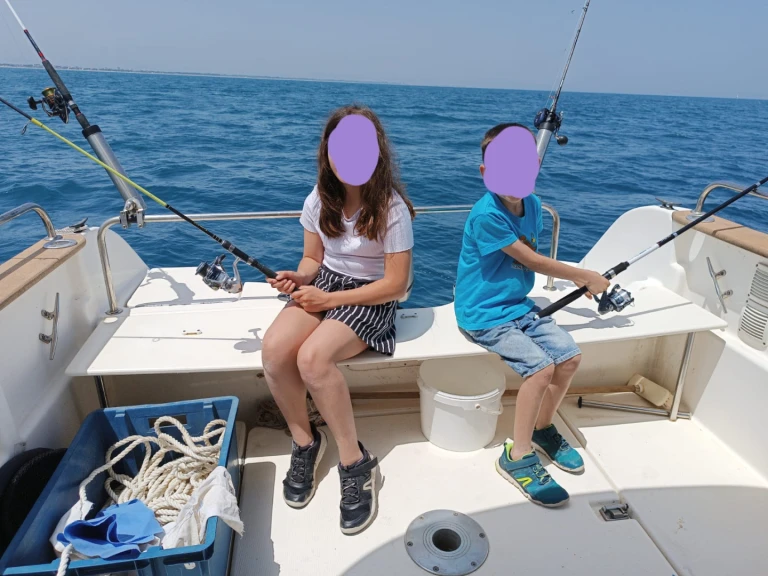 Huur een Jeanneau Merry Fisher 650 in Frankrijk