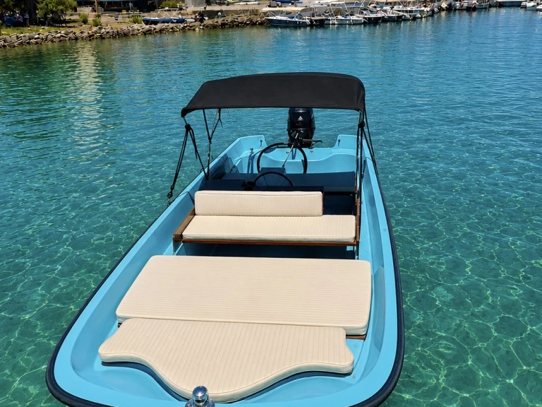 Bootverhuur Aci Trezza goedkoop Boston Whaler 17
