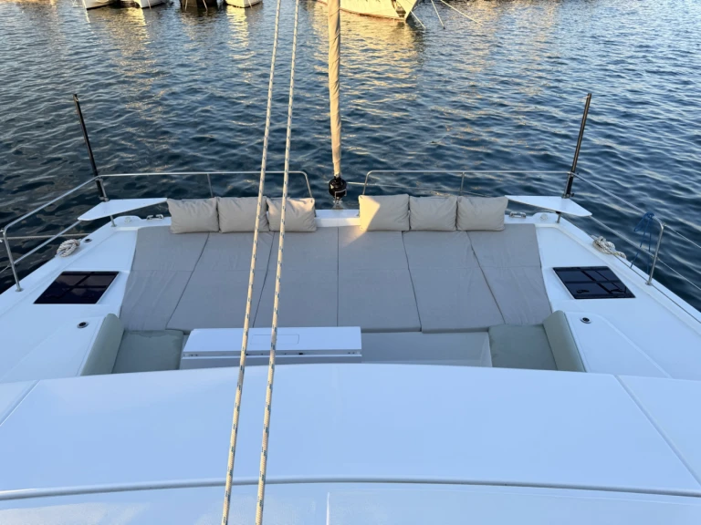 Verhuur Catamaran in Néa Péramos - Bali Bali 4.8 (5+1 cab)