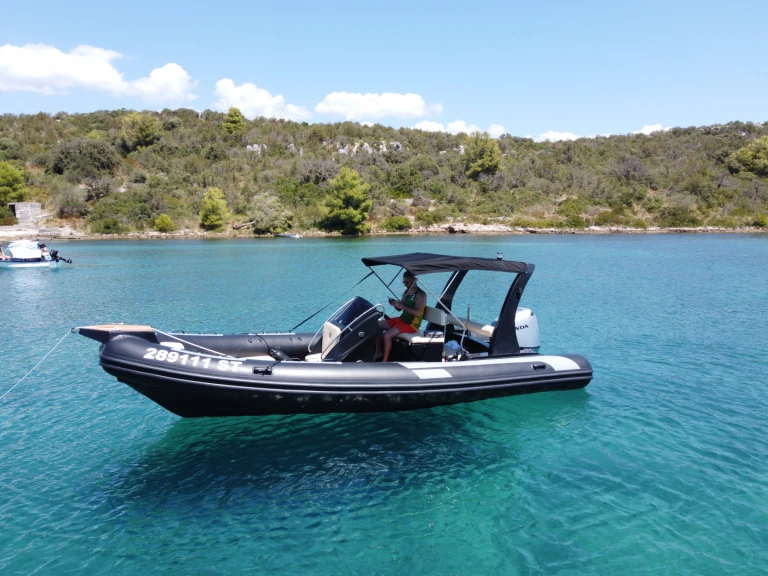 Inception 680 te huur van particulier of professional in Trogir