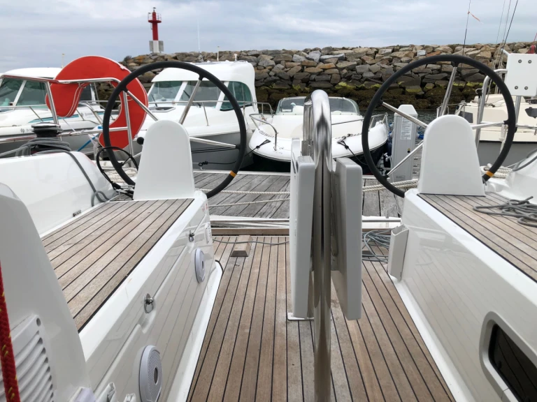 Verhuur Zeilboot in Port de Trébeurden - Bénéteau Oceanis 30.1