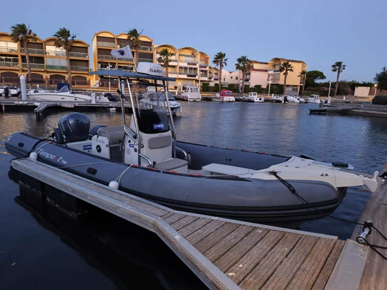 Bootverhuur Gruissan goedkoop Tempest 750