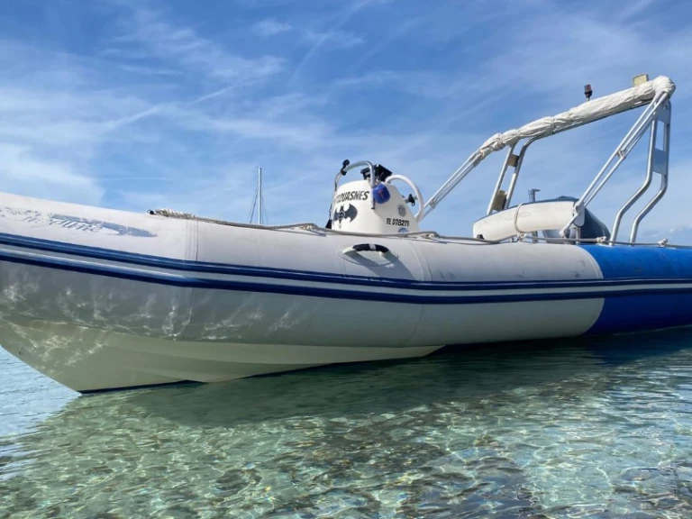 Huur RIB met of zonder schipper Zodiac in Le Brusc