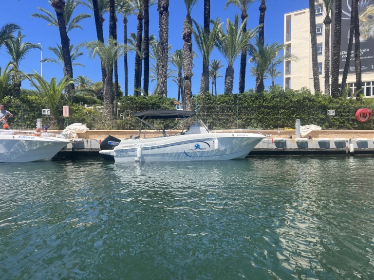 Verhuur Motorboot Pacific Craft met vaarbewijs