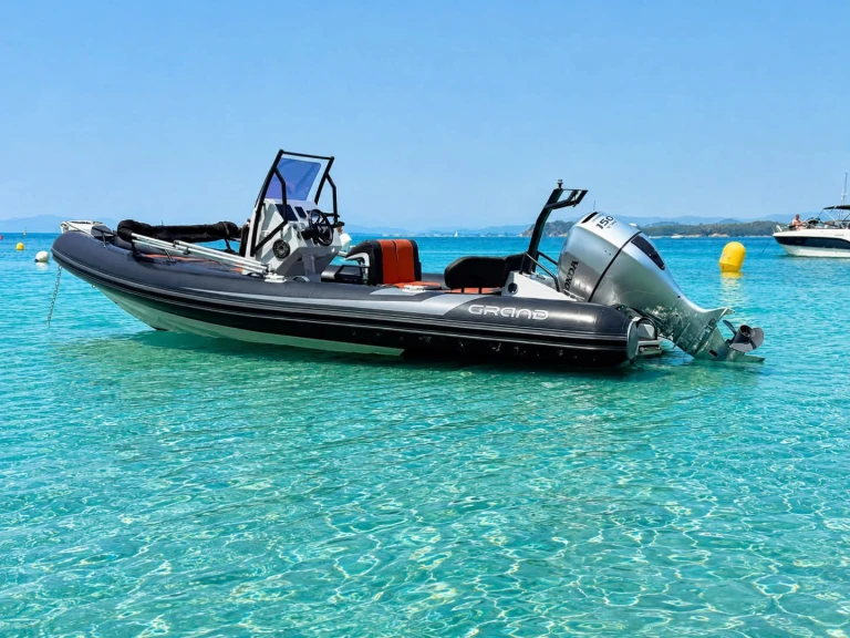 Bootverhuur Hyères goedkoop 740 Pro Line
