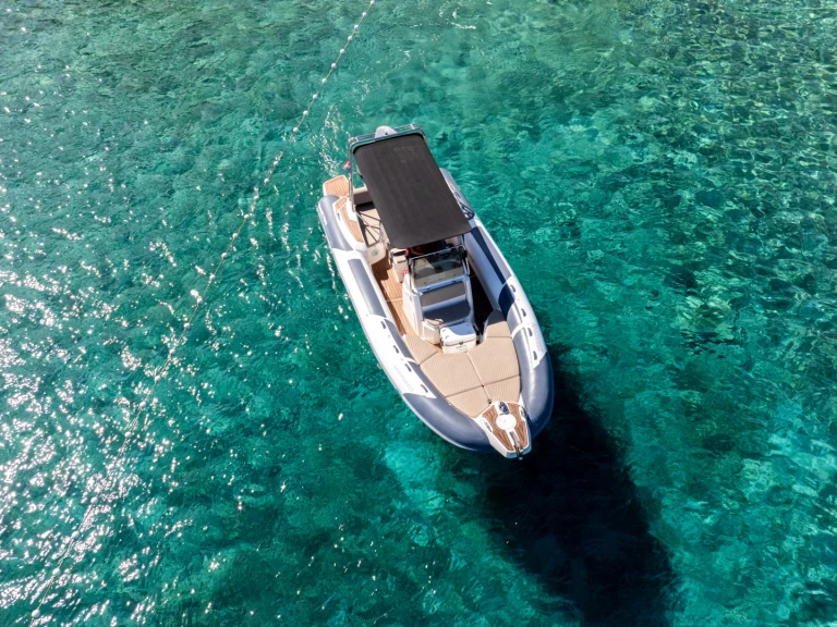 Huur een Marlin Boat 790 Pro Dynamic in Hvar