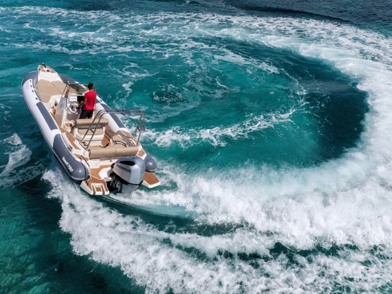 Bootverhuur Hvar goedkoop 790 Pro Dynamic