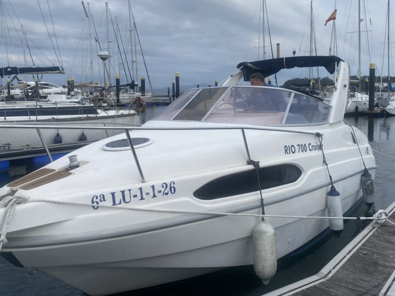 Bootverhuur A Pobra do Caramiñal goedkoop Rio 700 Cruiser