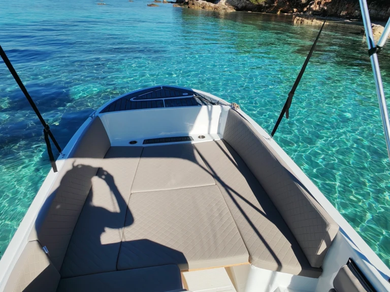 Motorboot te huur in Port de Cannes Marina voor de beste prijs