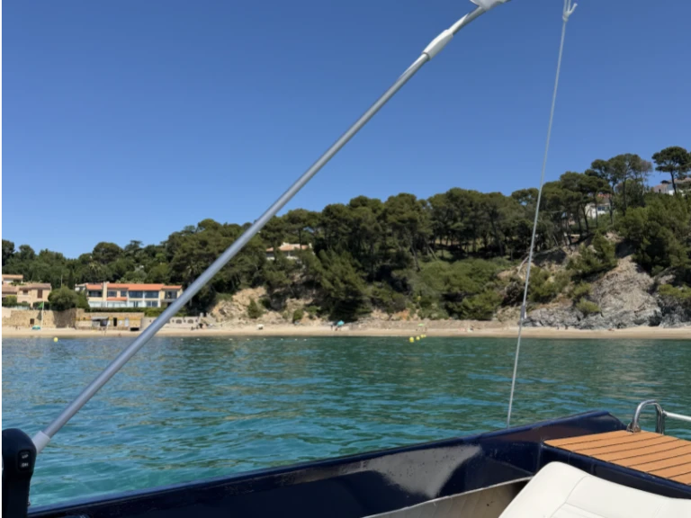 Huur Motorboot met of zonder schipper Jeanneau in Frankrijk