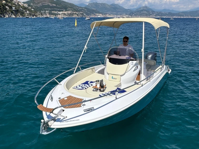 Bootverhuur Romar Bermuda 690 in Vietri sul Mare via SamBoat