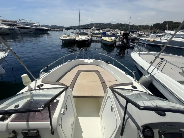 Bootverhuur Jeanneau Cap Camarat 6.5 BR in Les Issambres via SamBoat