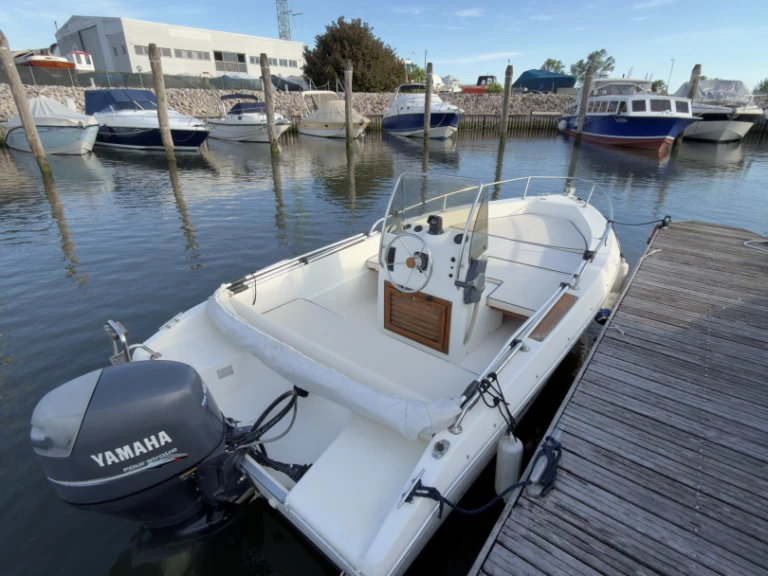 Huur Motorboot met of zonder schipper Capelli in Portegrandi I