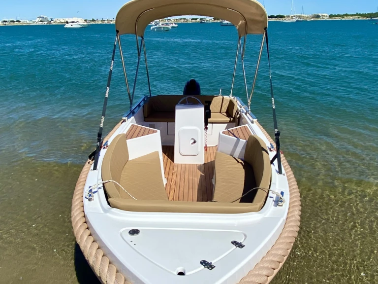 Bootverhuur Sylver Yacht SYLVER YACHT in Port-Camargue via SamBoat